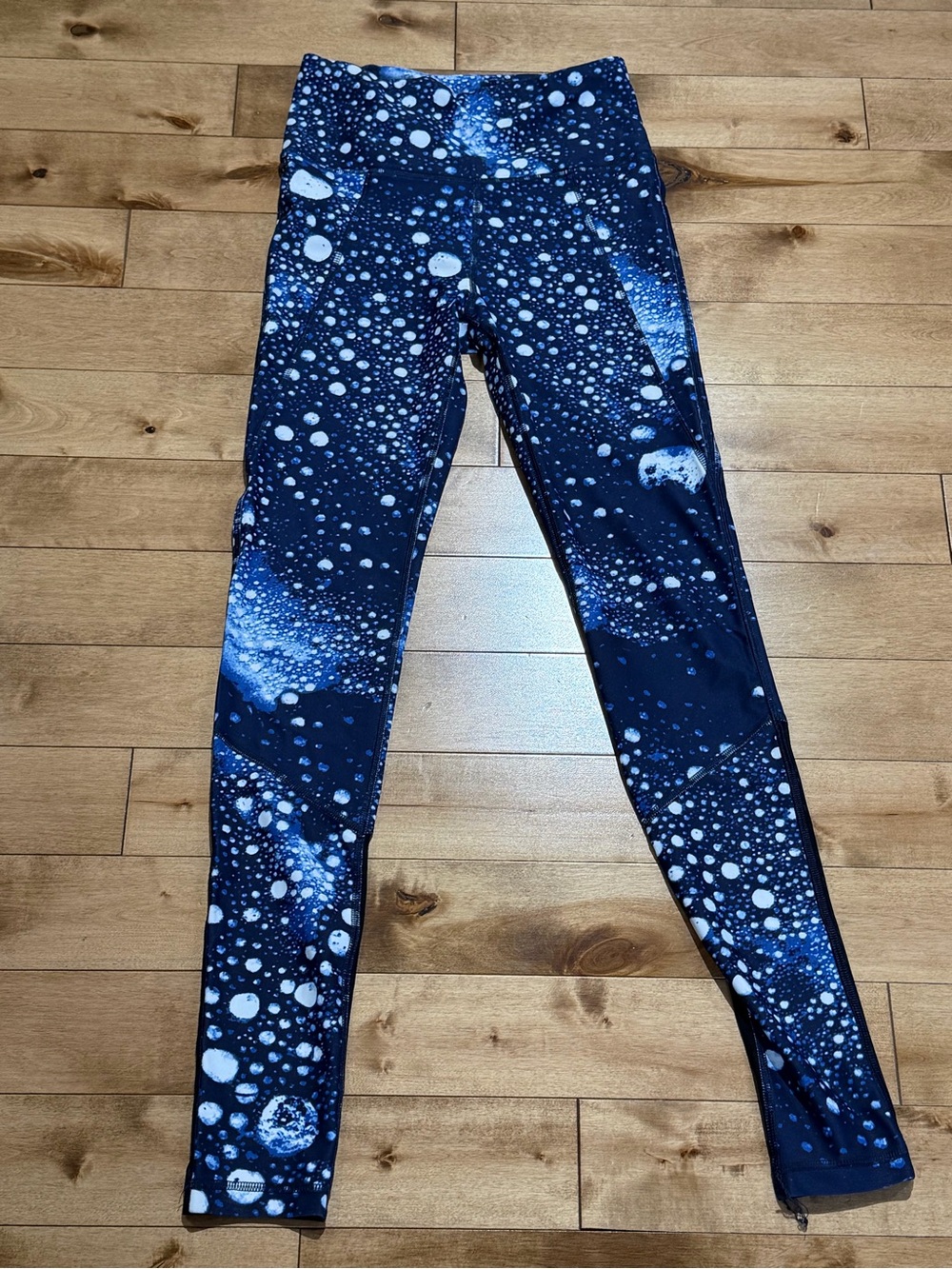 Women’s C&C SPORT blue speckled print leggings small